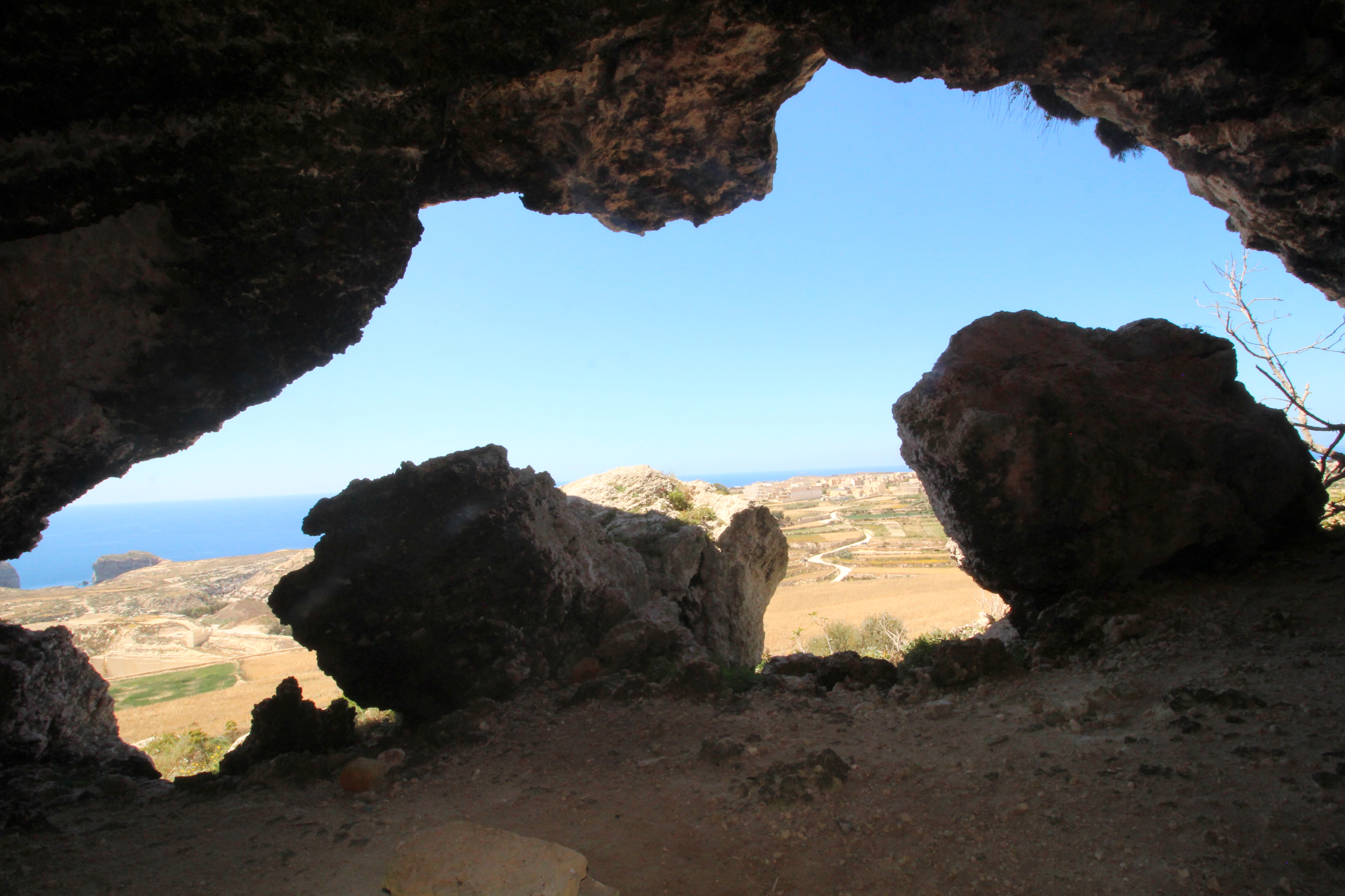 Għajn Abdul Plateau Cave
